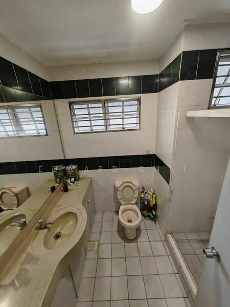 For Sale - Terraced House at Bandar Utama 12