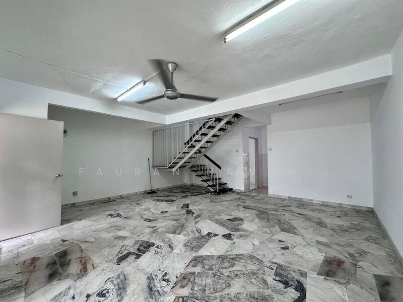 For Sale - Pinggiran Batu Caves