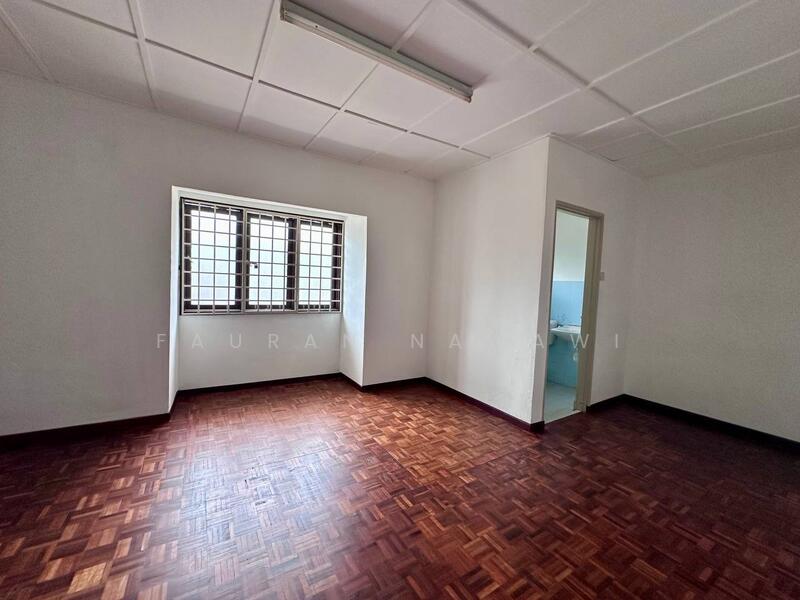 For Sale - Pinggiran Batu Caves