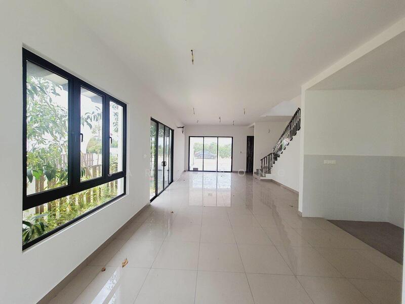 Rumah Teres untuk Dijual di Setia Safiro (Cyberjaya) - Jared Wong - PropertyGuru.com.my