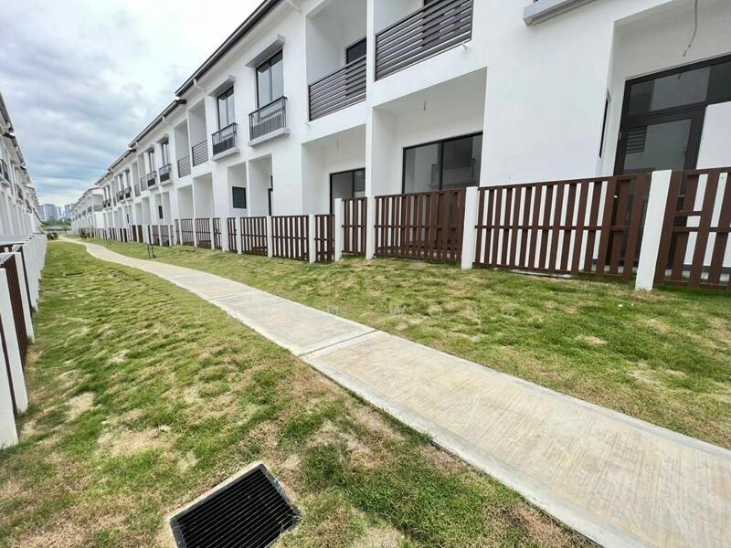 Rumah Teres untuk Dijual di Setia Safiro (Cyberjaya) - Jared Wong - PropertyGuru.com.my