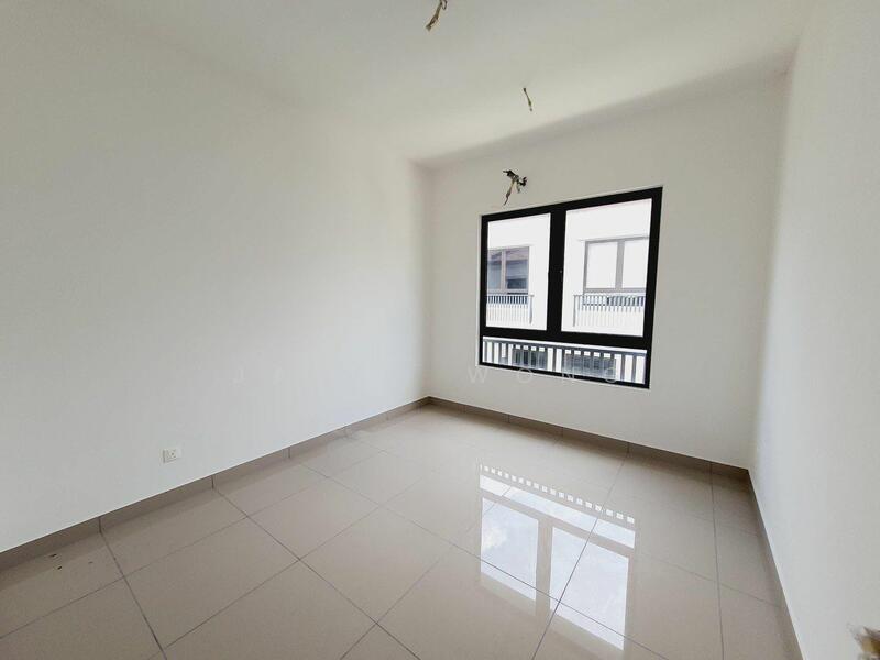 Rumah Teres untuk Dijual di Setia Safiro (Cyberjaya) - Jared Wong - PropertyGuru.com.my