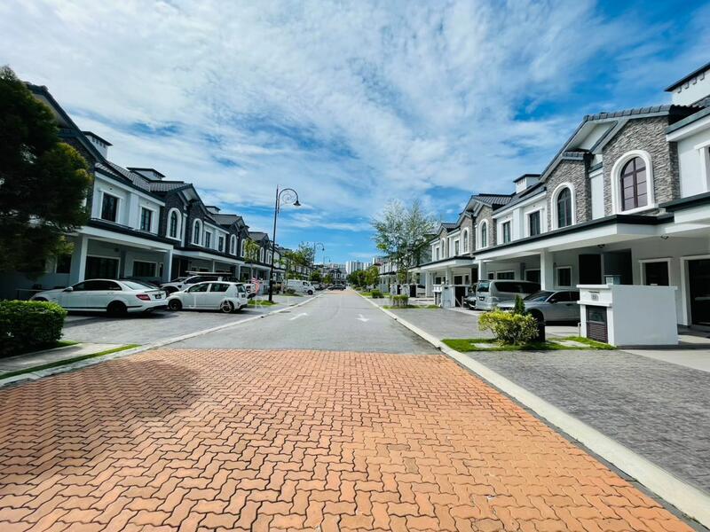 Rumah Teres 2-Tingkat untuk Dijual di Setia Eco Glades (Cyberjaya) - Jared Wong - PropertyGuru.com.my