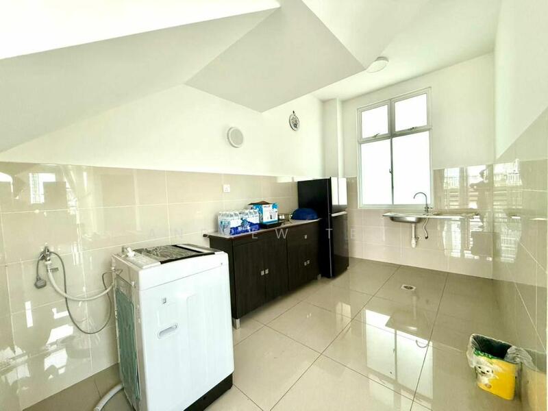 For Sale - Seri Austin Seris Austins