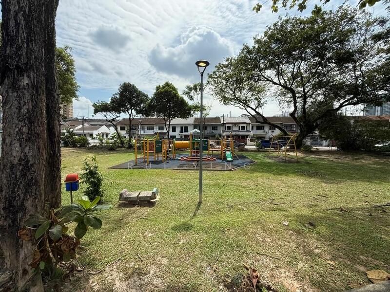 Untuk Dijual - Terraced House at Taman Seputeh