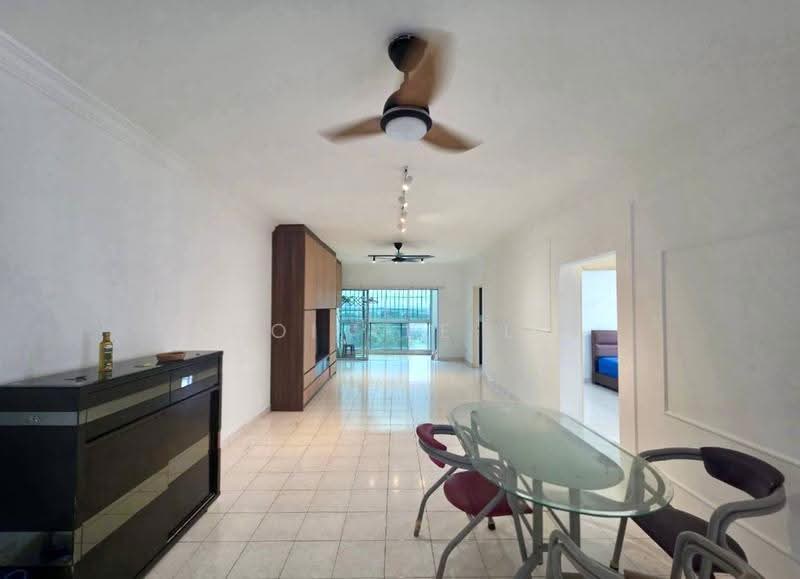 Pangsapuri untuk Dijual di Bistari Impian Apartment - Hooi Yee Lee - Living Room - PropertyGuru.com.my