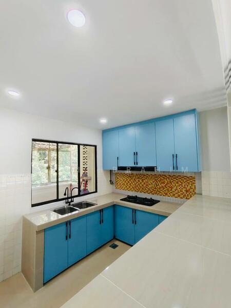 Untuk Dijual - Waizuri 1