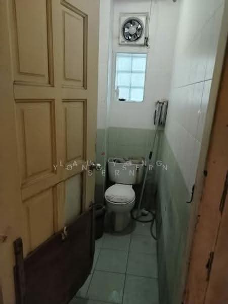 2-storey Terraced House for Sale in Kampung Syed (Pulau Tikus) - Yong Sern - Bathroom - PropertyGuru.com.my