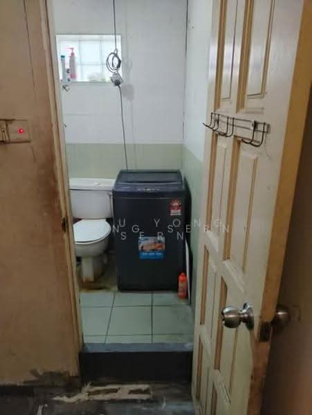 2-storey Terraced House for Sale in Kampung Syed (Pulau Tikus) - Yong Sern - Bathroom - PropertyGuru.com.my