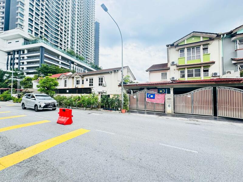 For Sale - NEAR KL CITY 3 Storey Semi D Taman Suria Setapak