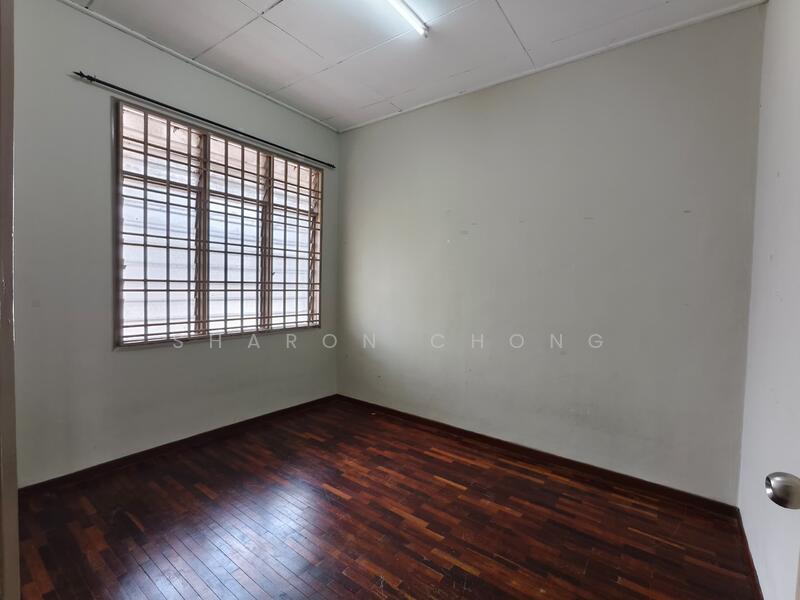 For Sale - Taman Nusa Perintis