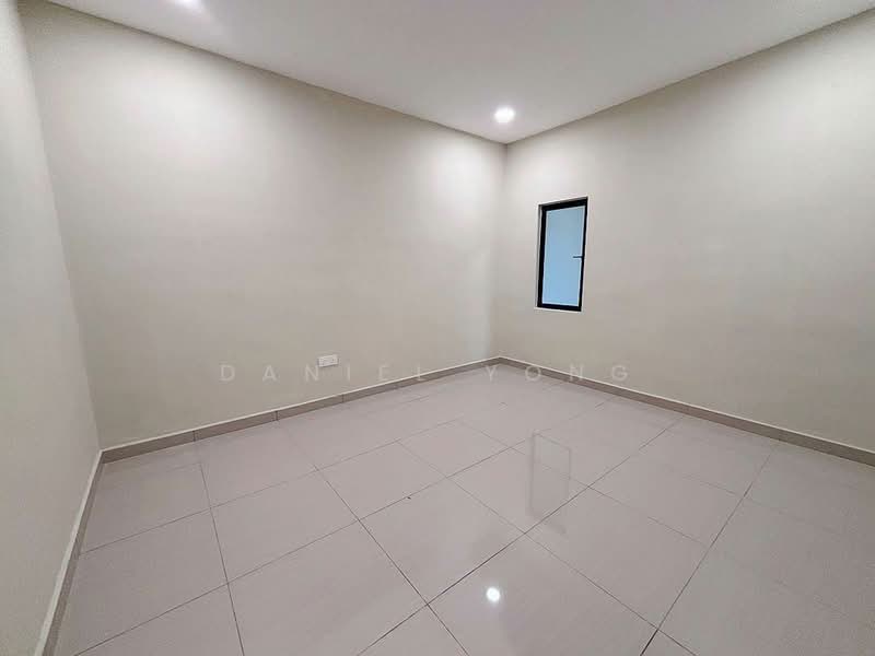 1-storey Terraced House at Taman Kulai Besar untuk Untuk Dijual - RM 448,000, Apr 2026 - PropertyGuru.com.my