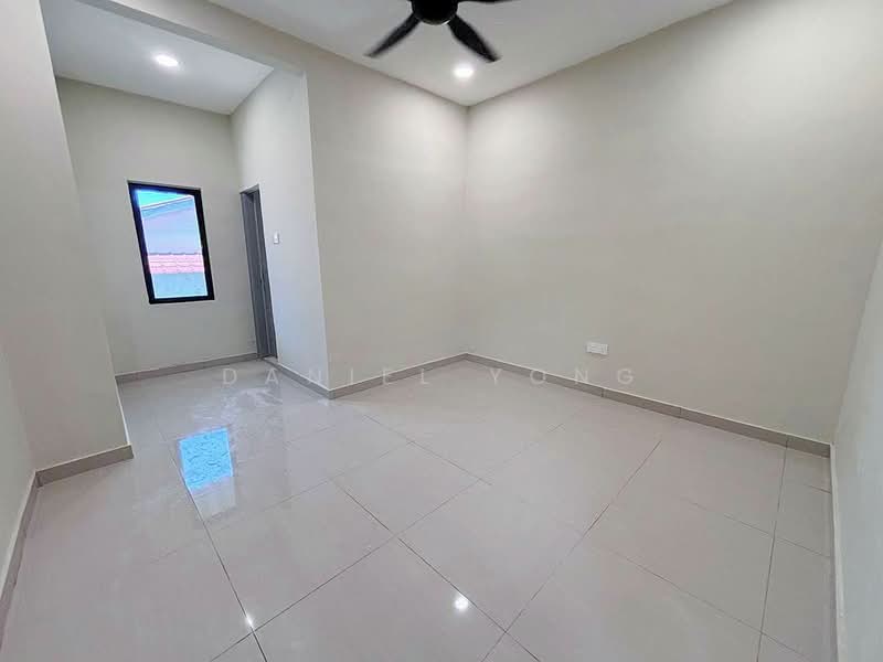 1-storey Terraced House at Taman Kulai Besar untuk Untuk Dijual - RM 448,000, Apr 2026 - PropertyGuru.com.my