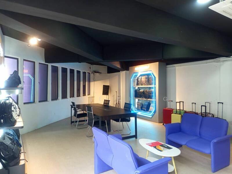 Untuk Disewa - CORNER Shop Retail Office in KL City Centre