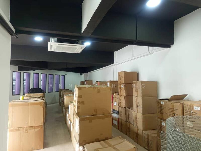 Untuk Disewa - CORNER Shop Retail Office in KL City Centre