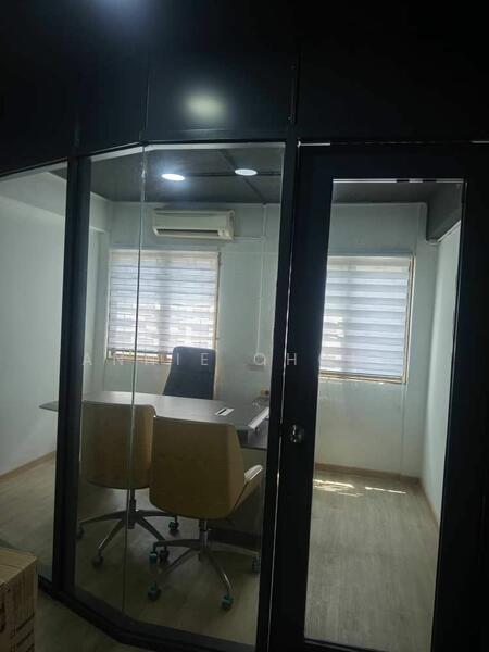 Untuk Disewa - CORNER Shop Retail Office in KL City Centre