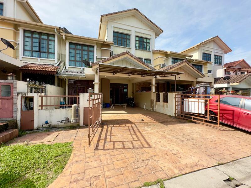 Seksyen 7 Shah Alam Superlink 3 Storey SPACIOUS UNIT‼️PRIME LOCATION‼️RENOVATED UNIT‼️FULLY FUR