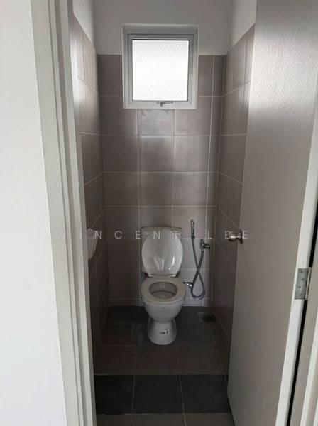 Kedai untuk Disewa di Bandar Tasik Puteri (Rawang) - Vincent Lee - Bathroom - PropertyGuru.com.my