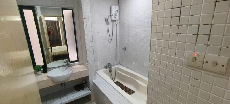 For Rent - 10 Semantan Suites