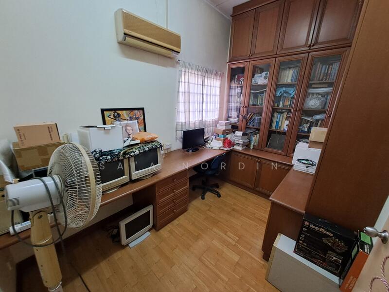 Rumah Teres 2 Tingkat untuk Dijual di Bukit Jelutong (Shah Alam) - Sa'a Nordin - PropertyGuru.com.my
