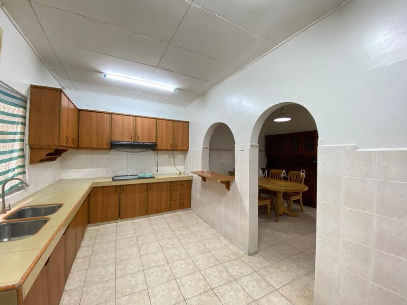 For Sale - [Renovated - 24x75] 2-Storey House, Saujana Impian Kajang