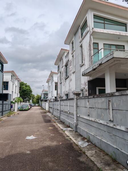 2-storey Terraced House for Sale in Taman Bestari Indah (Ulu Tiram) - Soh Chai Seng - PropertyGuru.com.my