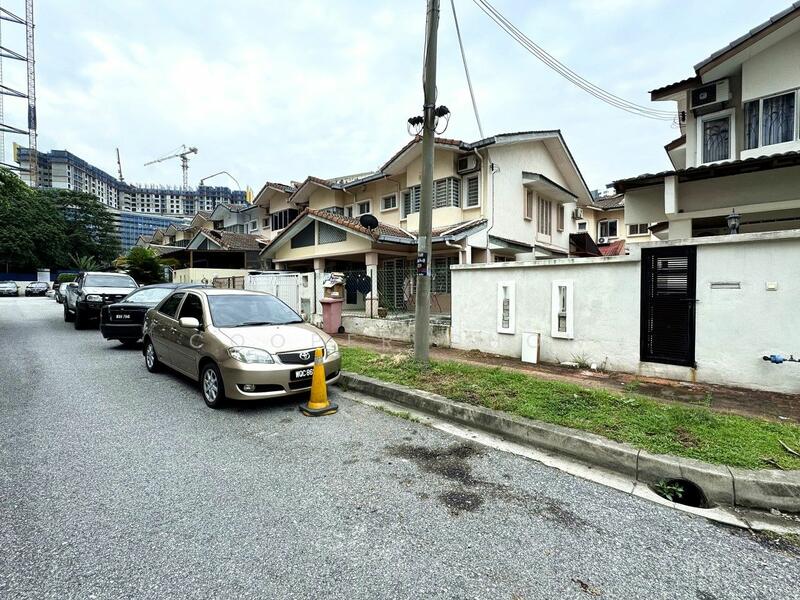 2-storey Terraced House for Sale in Taman Kelana Idaman (Ara Damansara) - Cooper Chow - PropertyGuru.com.my
