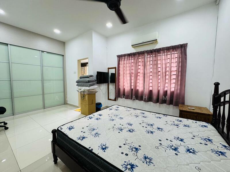 3-storey Terraced House for Sale in Damansara Jaya (Petaling Jaya) - Azli Ibrahim - PropertyGuru.com.my