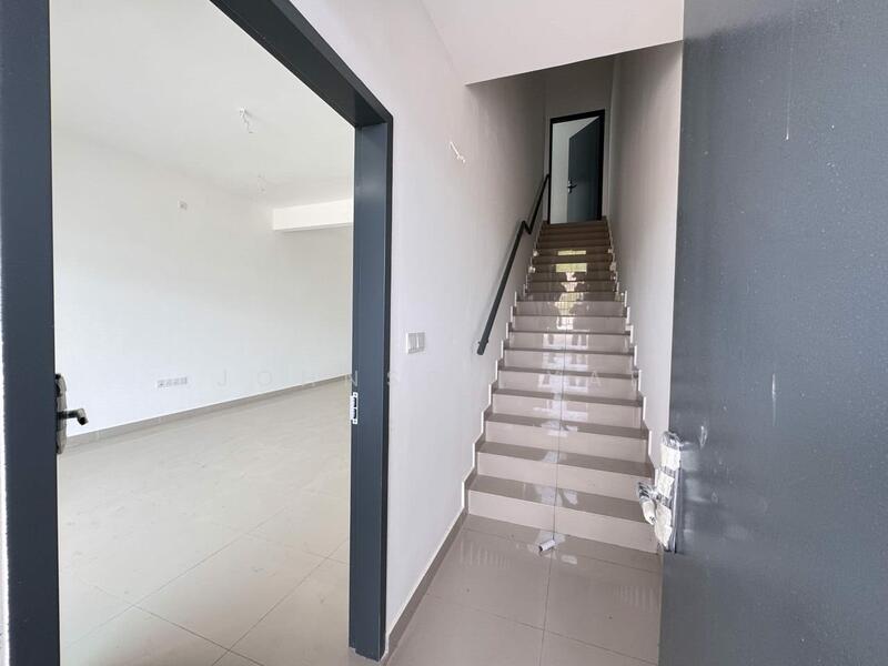 Untuk Dijual - BANDAR DATO' ONN, PERJIRANAN 14 (FLEXIHOME)