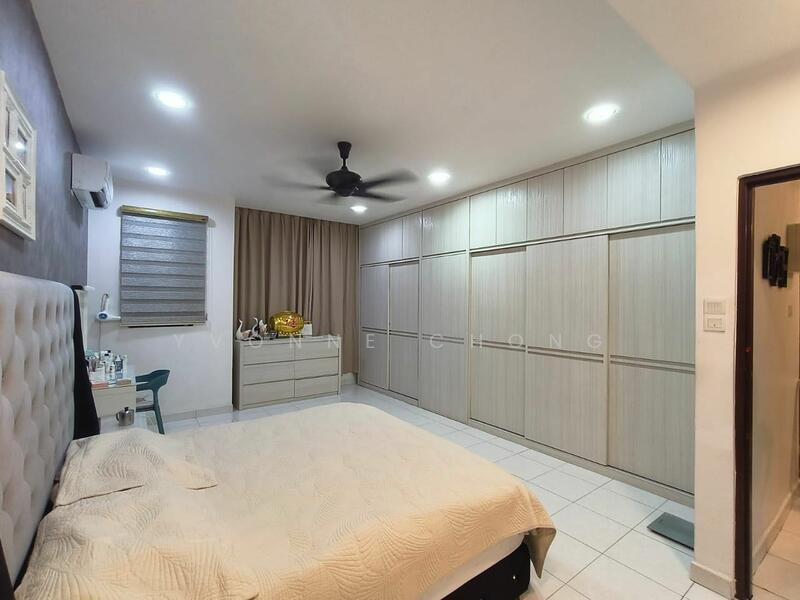 For Sale - Bukit Indah Bukit Indah Bukit Indah