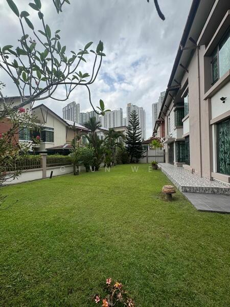 Untuk Disewa - Semi-Detached House at Bandar Kinrara Seksyen 8