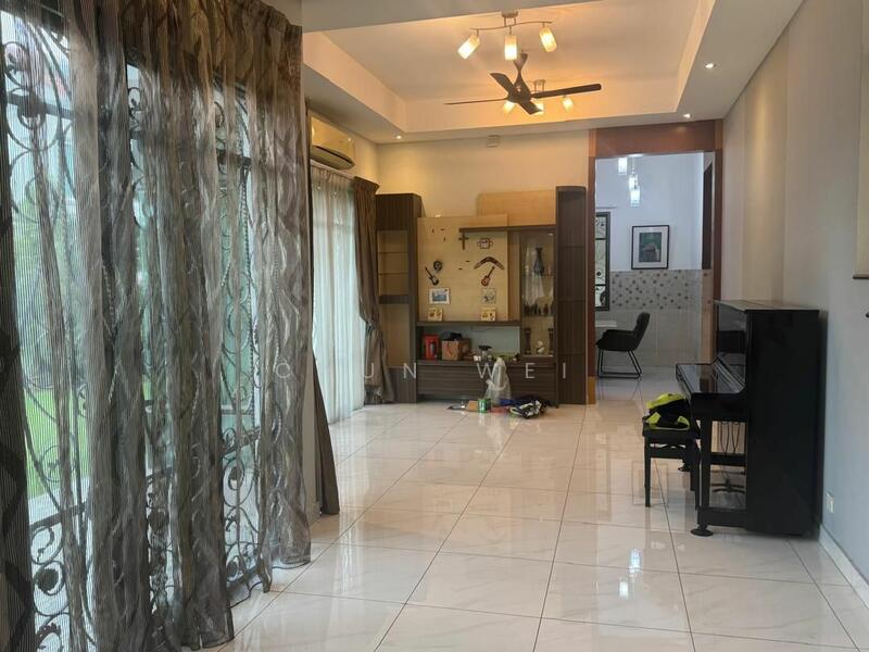 Untuk Disewa - Semi-Detached House at Bandar Kinrara Seksyen 8