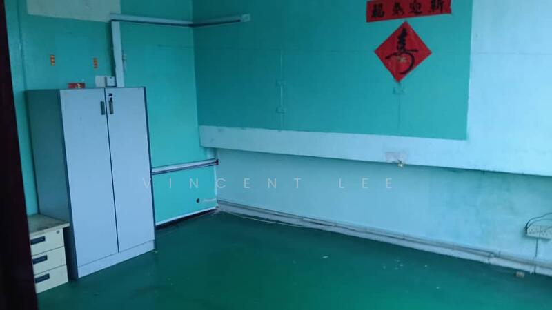 For Rent - Factory Space with Ready Office Space for Rent at Puchong