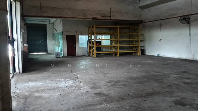 For Rent - Factory Space with Ready Office Space for Rent at Puchong