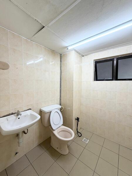 For Rent - Vista Komanwel C