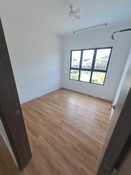 For Rent - Armani Residence