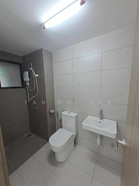 For Rent - Armani Residence