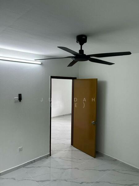 Untuk Dijual - Flat Pkns Au3