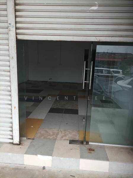 For Rent - Ground Floor Shop Lot for Rent at Taman Sri Ramal, Kajang