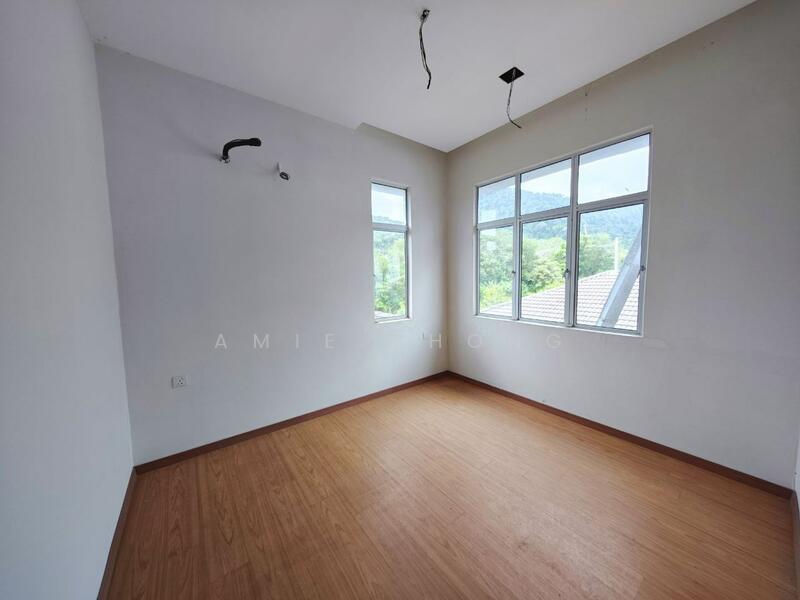 Untuk Dijual - Meru Desa Park Double Storey Superlink Corner For Sale