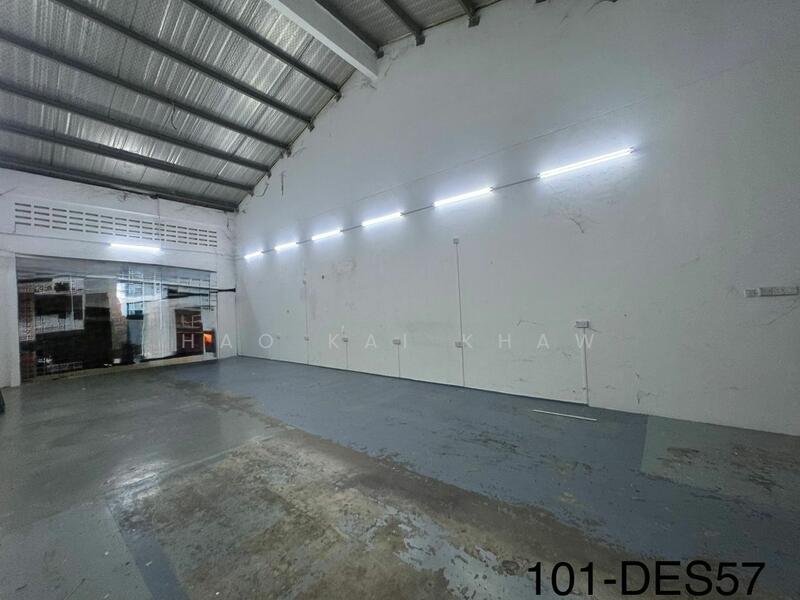 For Sale - Klang Bandar Botanic (Freehold 1storey Shop)