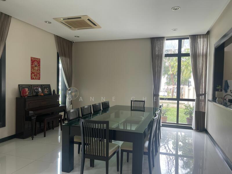 For Sale - Semi-Detached House at Tropicana