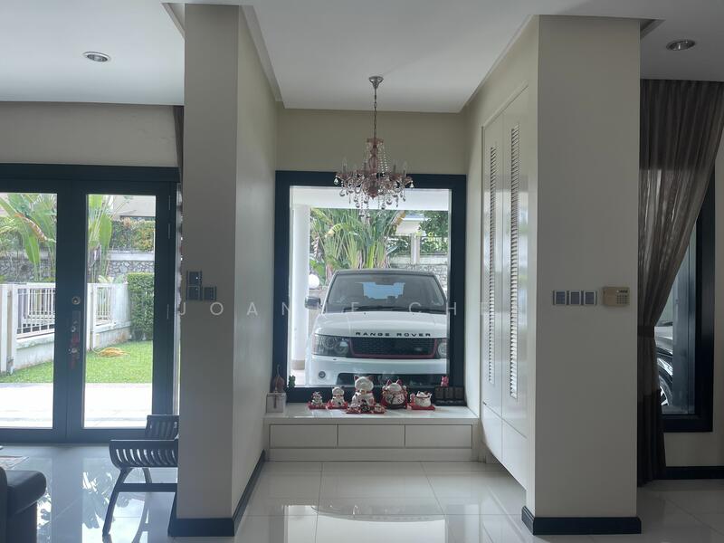 For Sale - Semi-Detached House at Tropicana