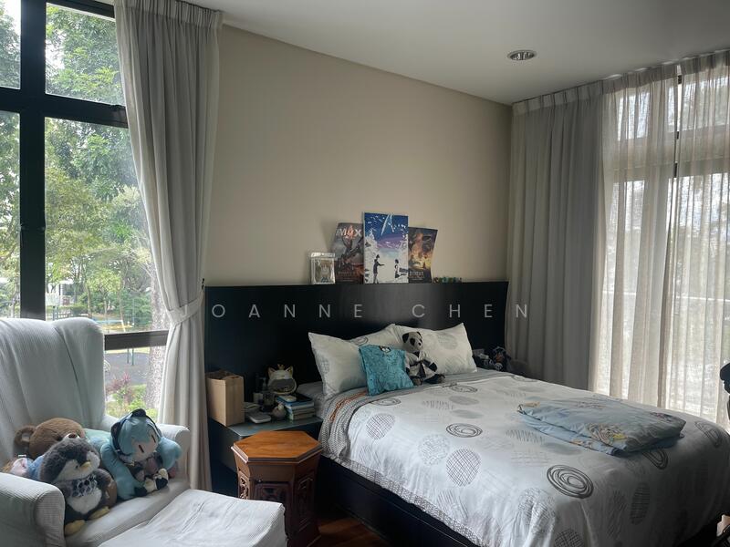 For Sale - Semi-Detached House at Tropicana