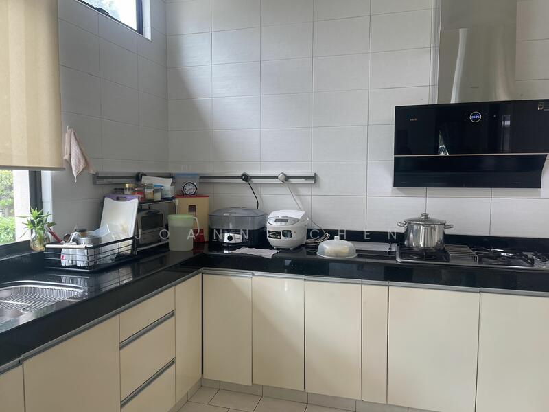 For Sale - Semi-Detached House at Tropicana