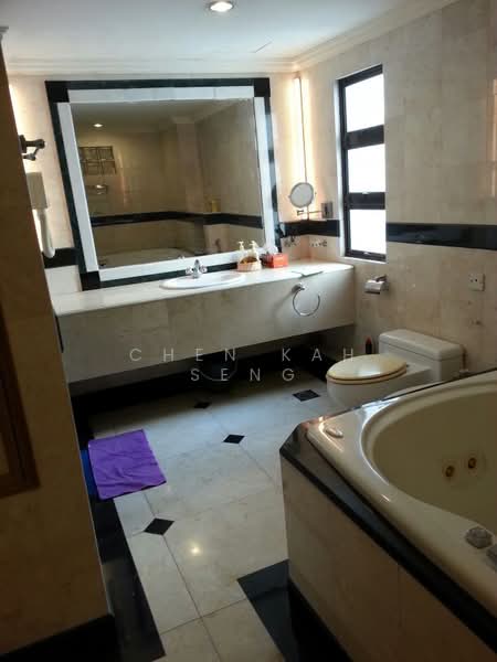 Servis Apartment untuk Dijual di Fahrenheit 88 (KL Plaza Suites) - Chen Kah Seng - Bathroom - PropertyGuru.com.my