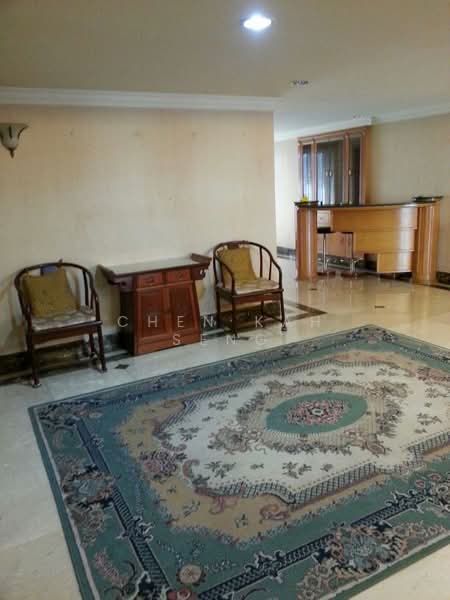 Servis Apartment untuk Dijual di Fahrenheit 88 (KL Plaza Suites) - Chen Kah Seng - Living Room - PropertyGuru.com.my