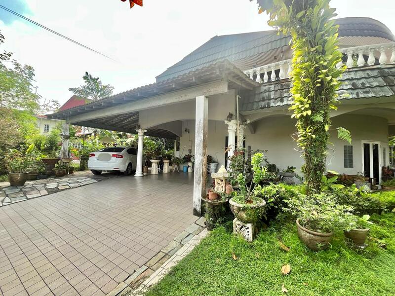 Untuk Dijual - Corner Bungalow Double Storey Jalan Limau Kasturi Bangsar