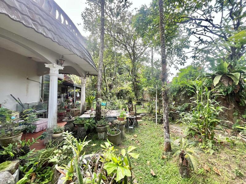Untuk Dijual - Corner Bungalow Double Storey Jalan Limau Kasturi Bangsar