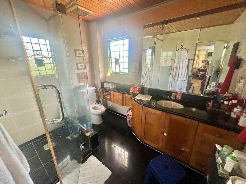 Untuk Dijual - Corner Bungalow Double Storey Jalan Limau Kasturi Bangsar